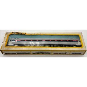 Bachmann HO Scale LIGHTED 85' Amtrak 21134 Budd Fleet Coach #1302 - WORKS